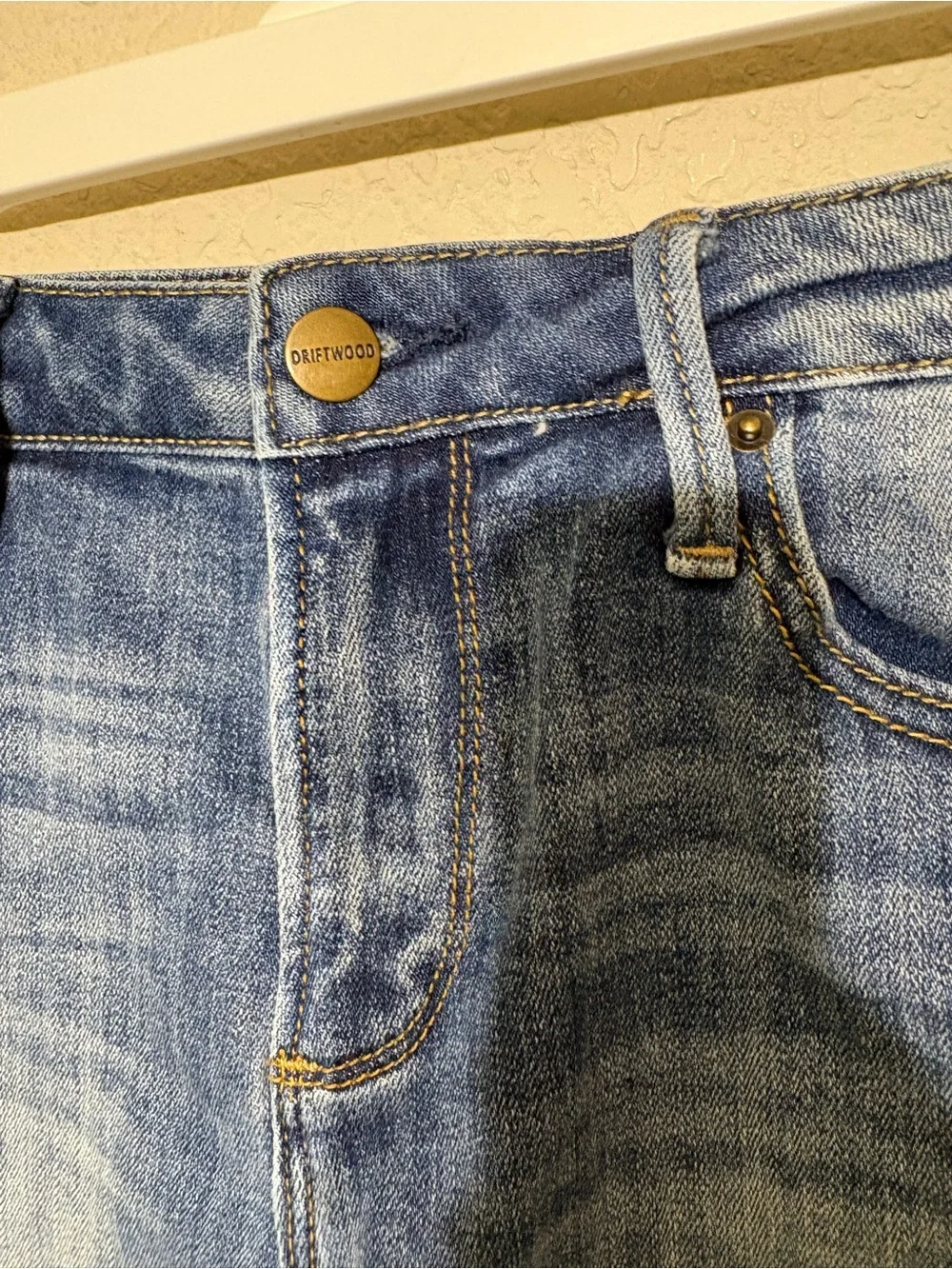DRIFTWOOD Medium Blue Denim embroidered denim shorts 30x15.5
